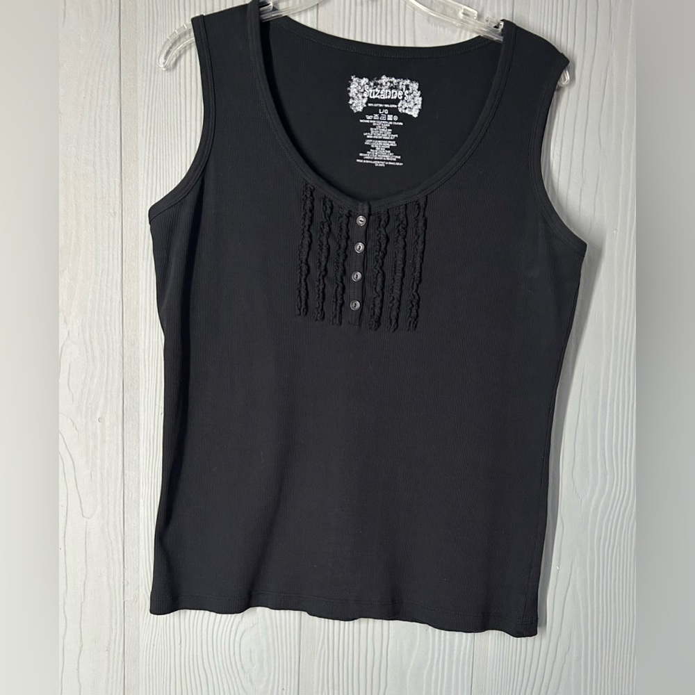 190*.SUZANNE’S Women’s Black Sleeveless Ribbed Ruffle Tank Top